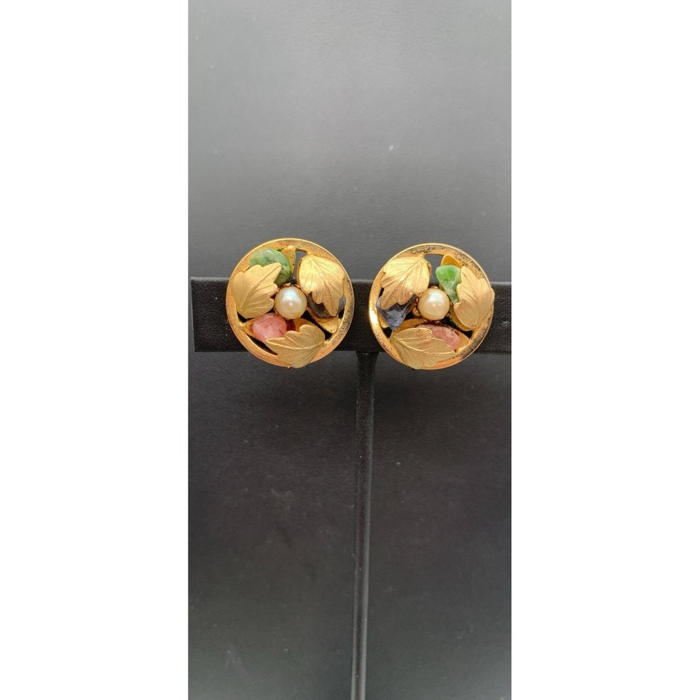 Vintage Sarah Coventry Gold Tone w/ Faux Pearl & Polished Stones Clip Earrings